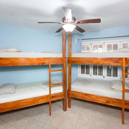 Aqua Lounge Hostel Бокас дел Торо Екстериор снимка