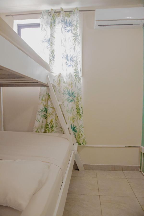 Aqua Lounge Hostel Бокас дел Торо Екстериор снимка