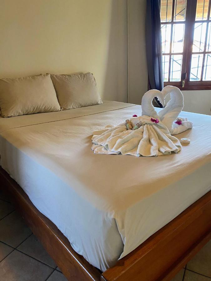 Aqua Lounge Hostel Бокас дел Торо Екстериор снимка