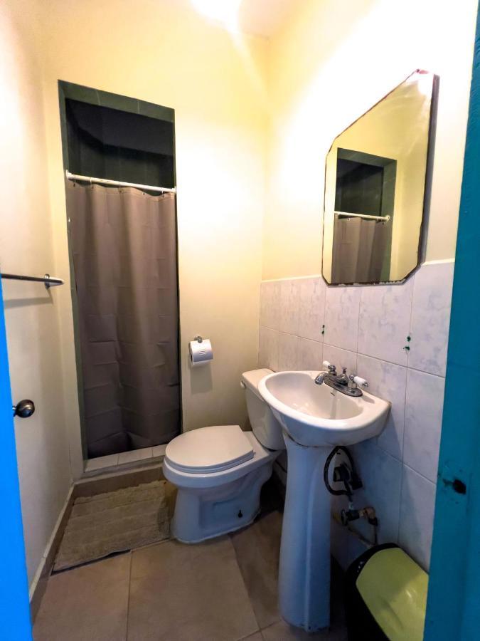 Aqua Lounge Hostel Бокас дел Торо Екстериор снимка