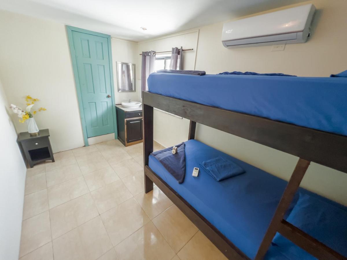 Aqua Lounge Hostel Бокас дел Торо Екстериор снимка
